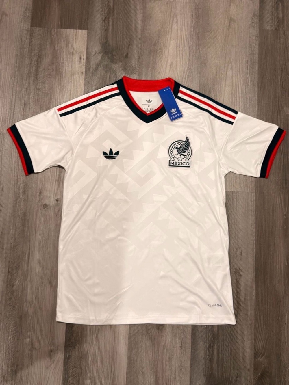 Mexico Away jersey 26’